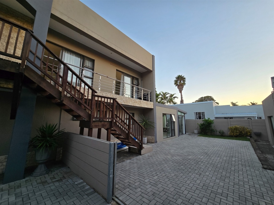 5 Bedroom Property for Sale in Nahoon Eastern Cape